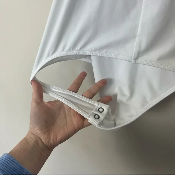 EXPRESS BODY CONTOUR COMPRESSION HIGH NECK BODYSUIT SIZE MEDIUM IN WHITE - Picture 11 of 16